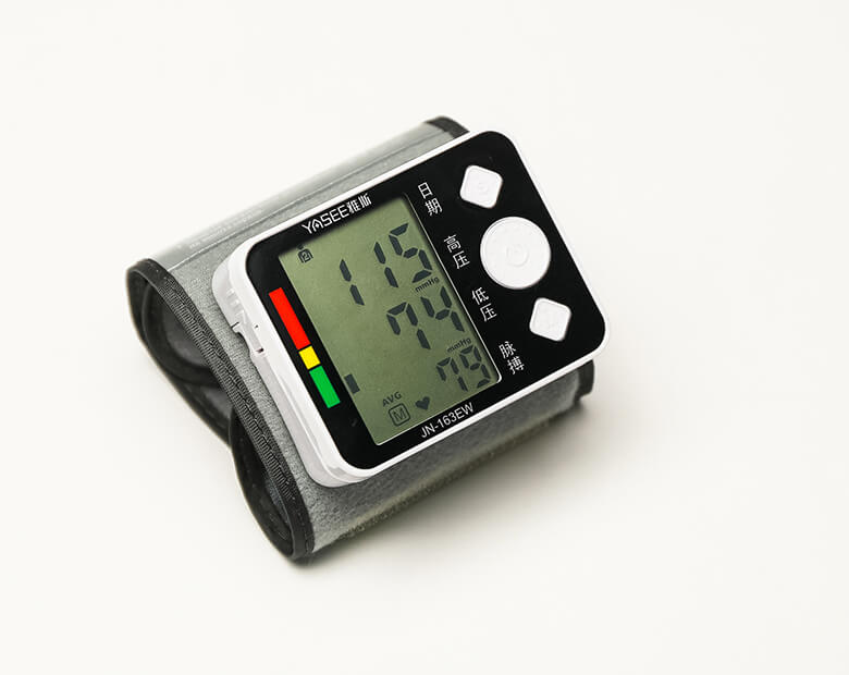 163EW-Blood-Pressure-Monitor