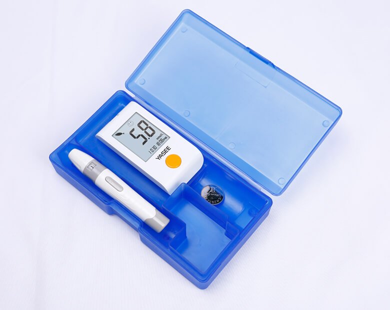 GLM-73-Blood-Glucose-Meter