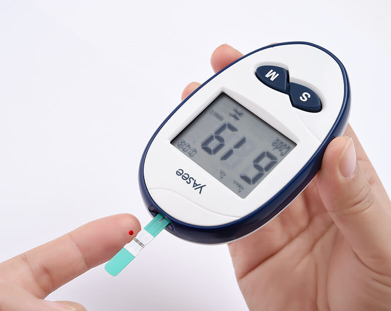 GLM-76-Blood-Glucose-Meter