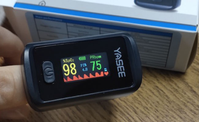 YASEE-Medical-Pulse-Oximeter